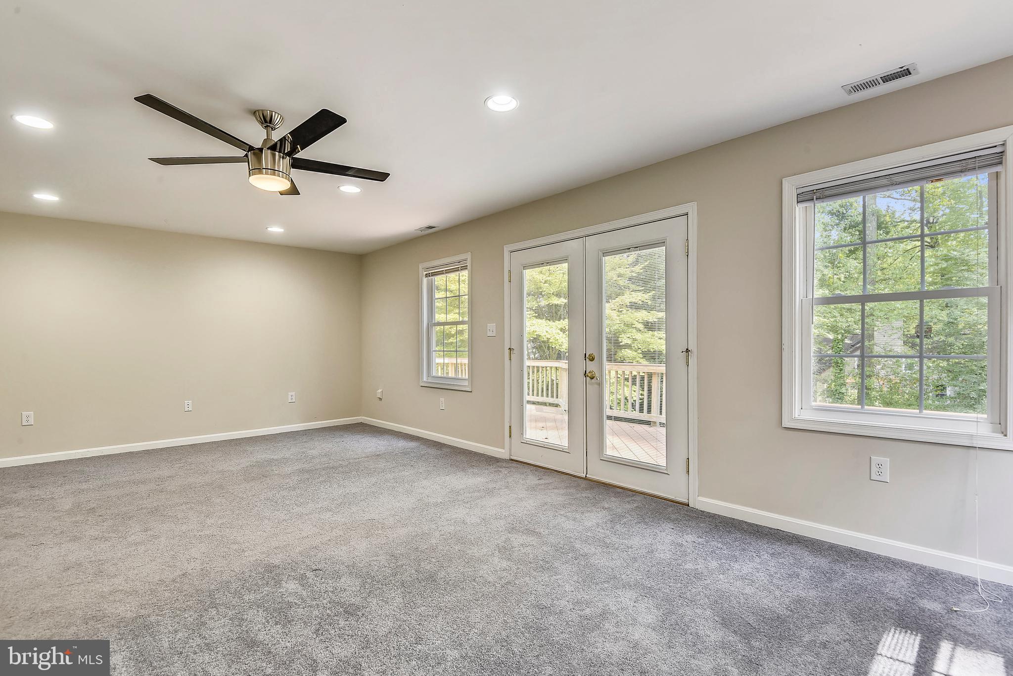 POPLAR HEIGHTS - Residential