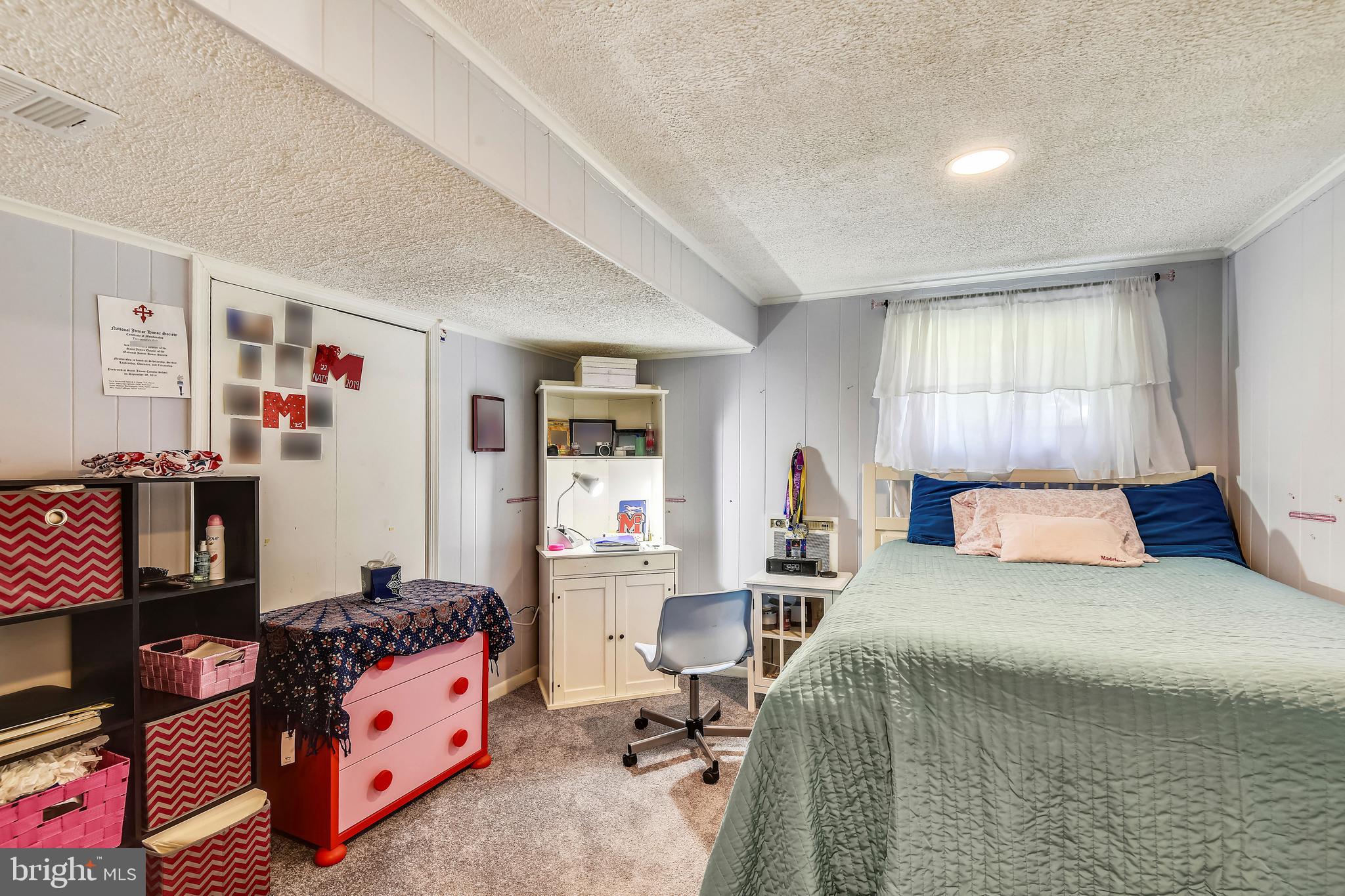 POPLAR HEIGHTS - Residential