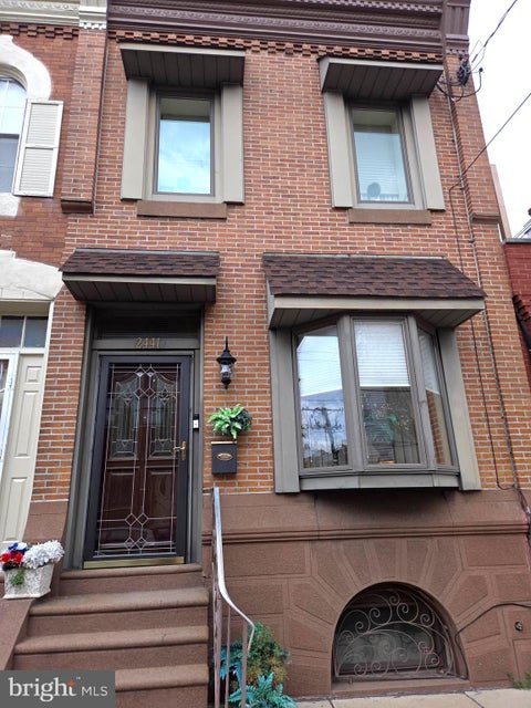 Townhouse For Sale - 2441 S 13th Street<br/> Philadelphia County, PHILADELPHIA, PA 19148