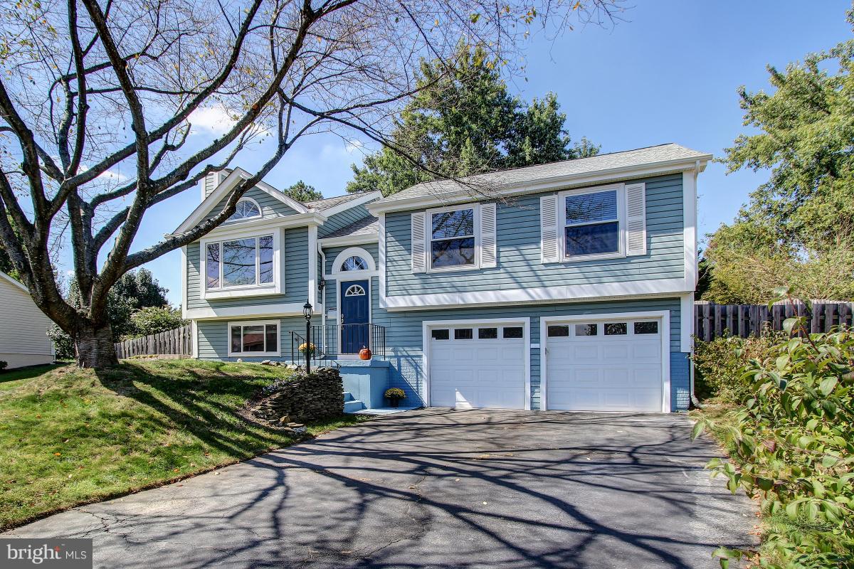 CRESTBROOK - Residential