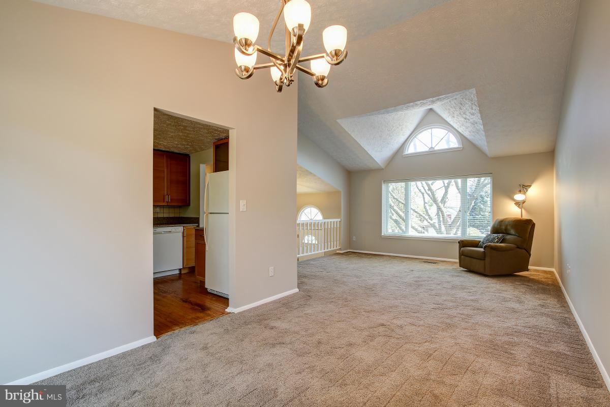 CRESTBROOK - Residential