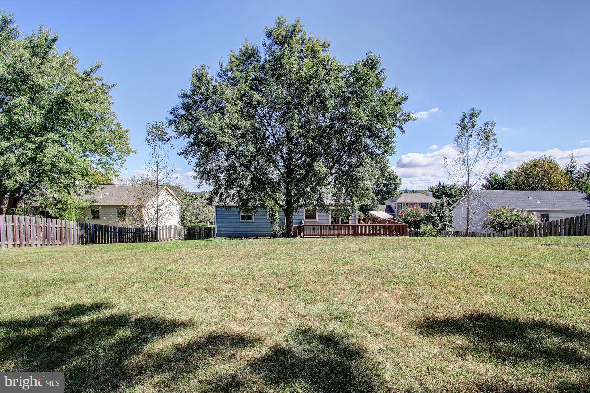 CRESTBROOK - Residential