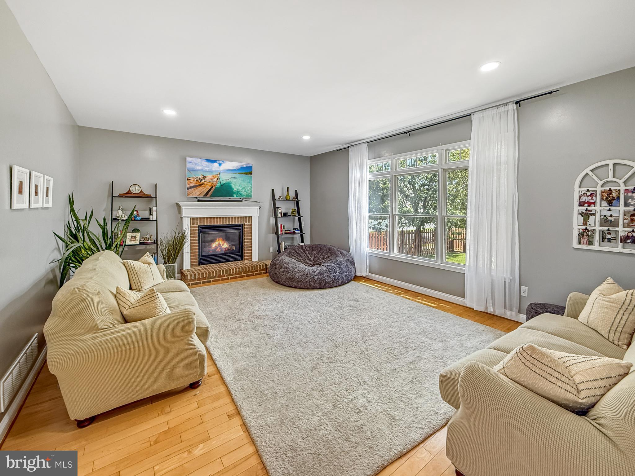 1 SUMMERHILL COURT