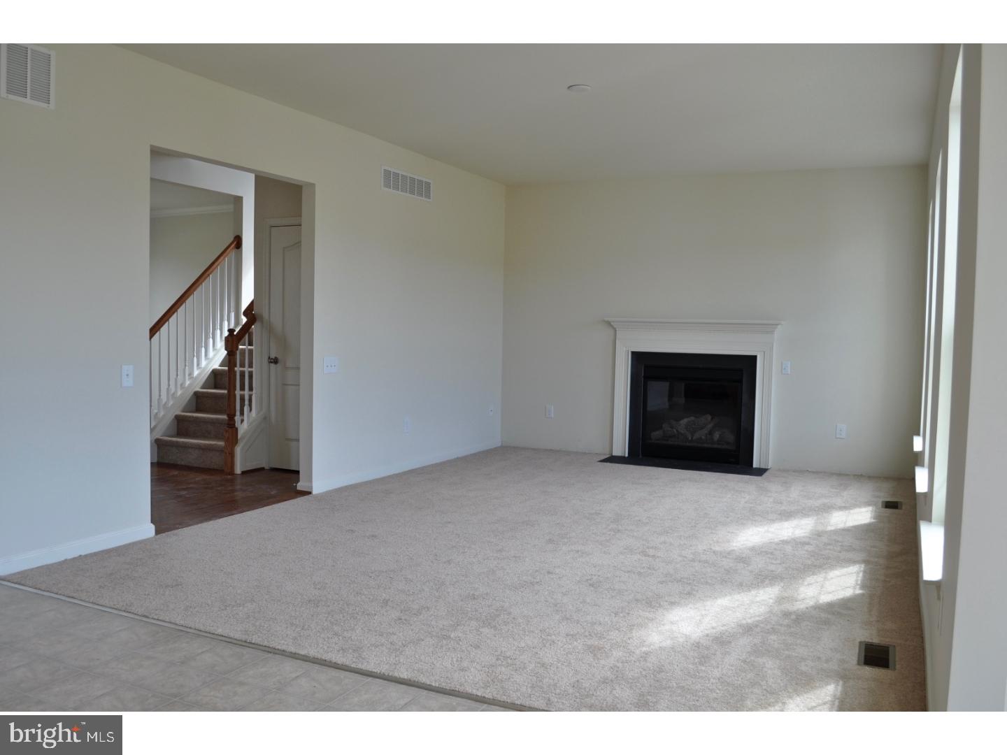 HERITAGE TRACE - Residential