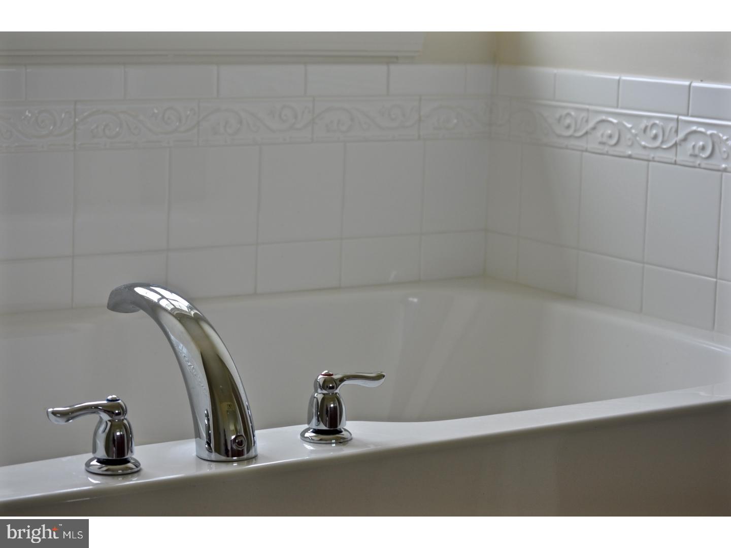 HERITAGE TRACE - Residential