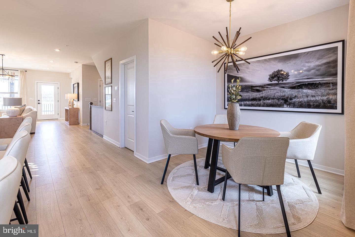 20916 BLUEBIRD SQUARE