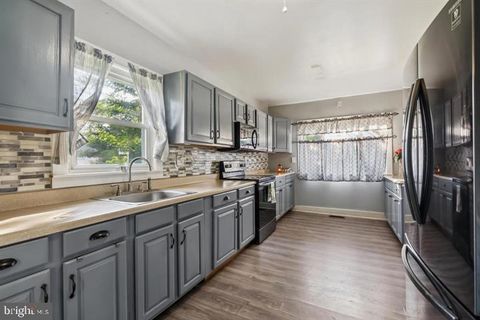Tiny photo for 122 Penn St, PENNS GROVE, NJ 08069 (MLS # NJSA2018202)