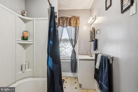 Tiny photo for 122 Penn St, PENNS GROVE, NJ 08069 (MLS # NJSA2018202)