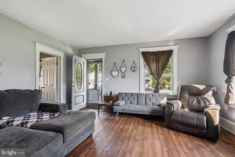 Tiny photo for 122 Penn St, PENNS GROVE, NJ 08069 (MLS # NJSA2018202)