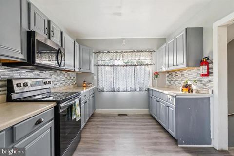 Tiny photo for 122 Penn St, PENNS GROVE, NJ 08069 (MLS # NJSA2018202)