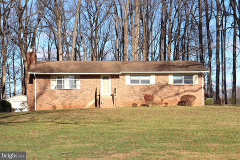 7502 AMBERVIEW LANE WARRENTON VA 20186