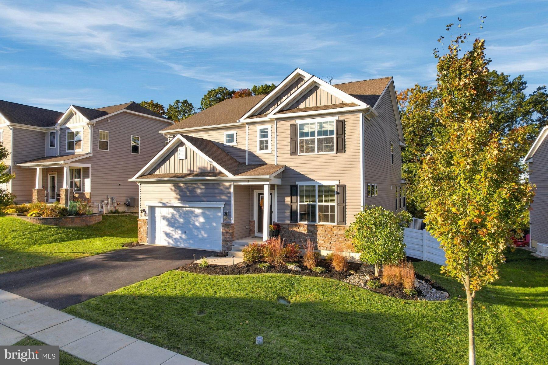 15 CLAYTON LANE