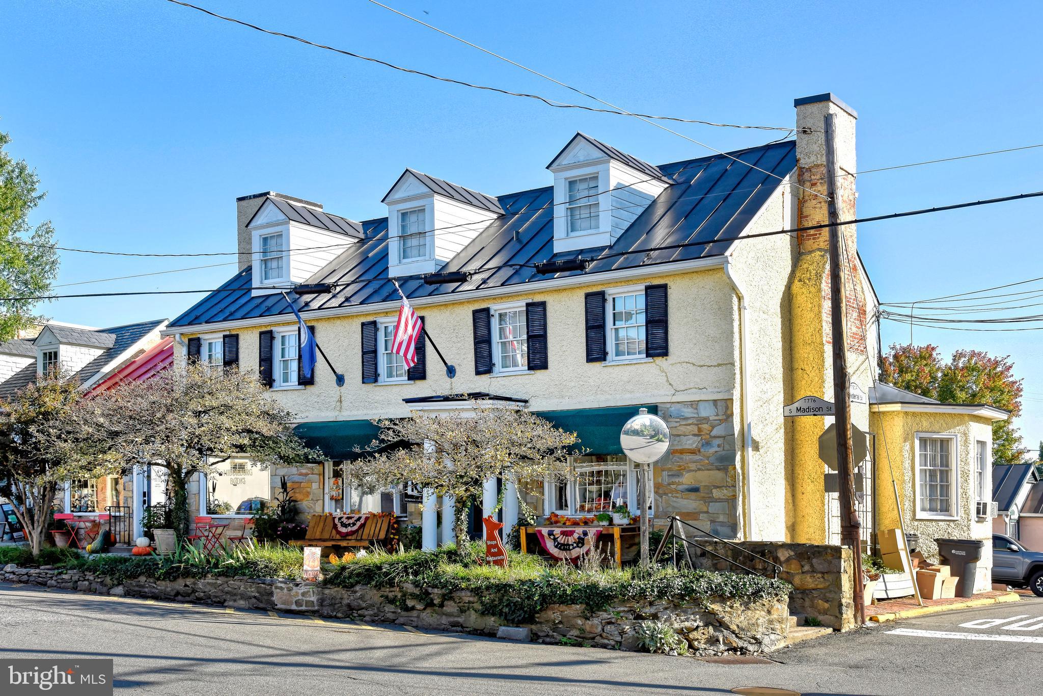 17 S MADISON STREET