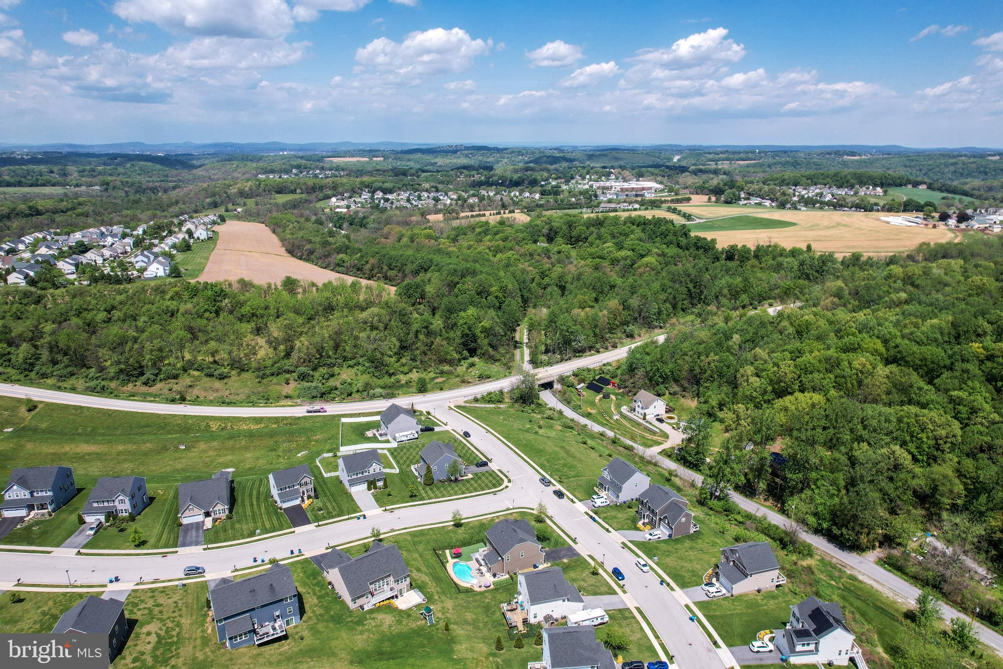REYNOLD'S OVERLOOK - Residential