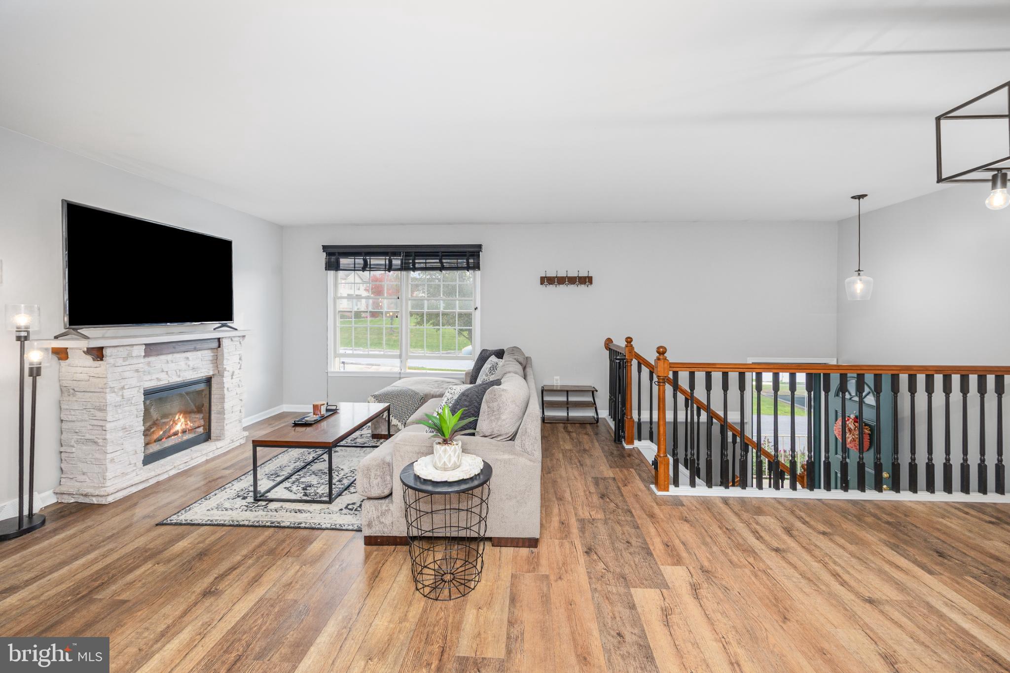 WOODRIDGE ESTATES - Residential