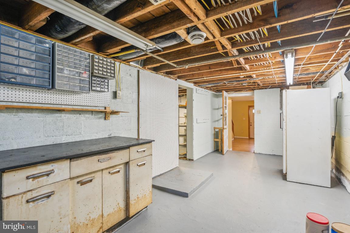 ARCADIA MANOR - Residential