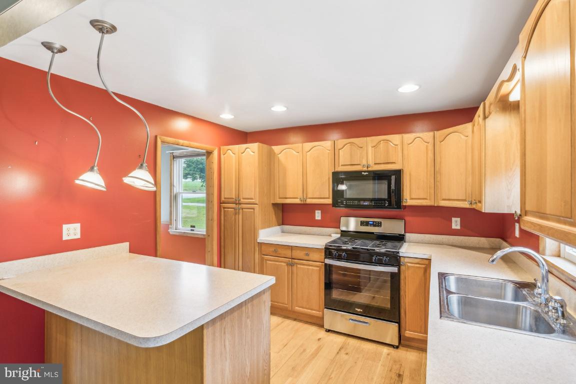 ARCADIA MANOR - Residential