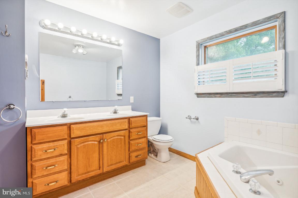 ARCADIA MANOR - Residential