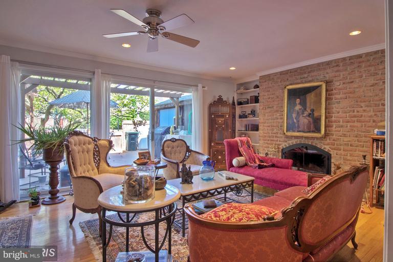 NORTH BARCROFT - Residential Lease