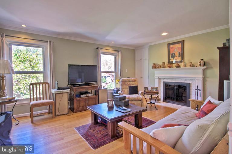 NORTH BARCROFT - Residential Lease