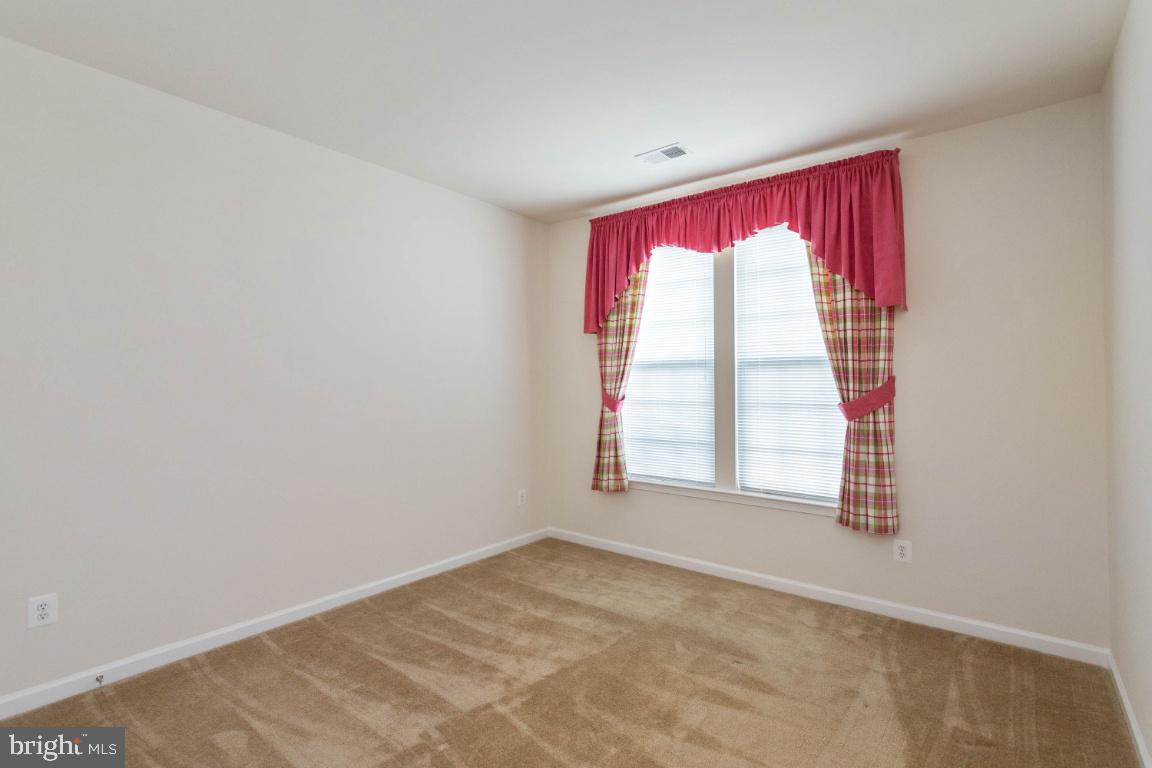 POTOMAC CLUB - Residential Lease