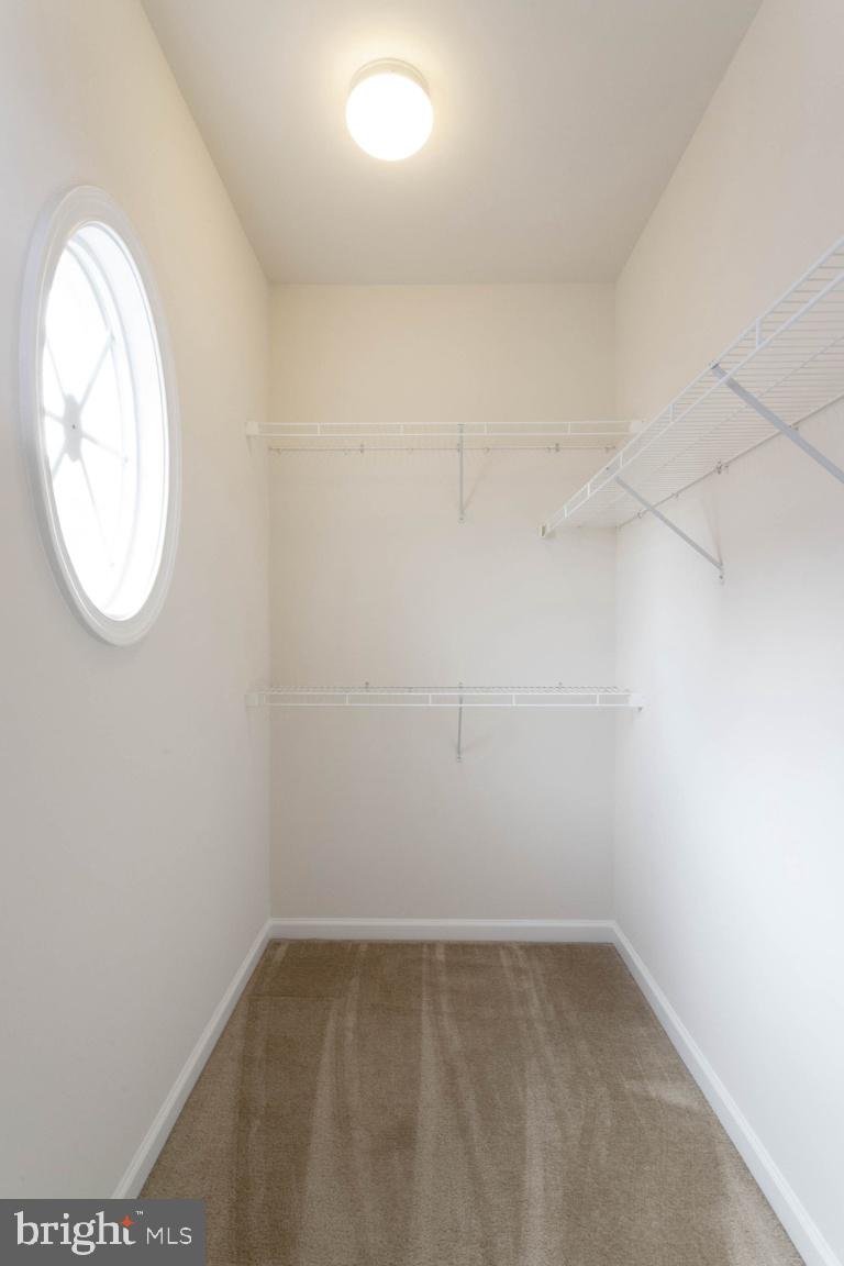 POTOMAC CLUB - Residential Lease