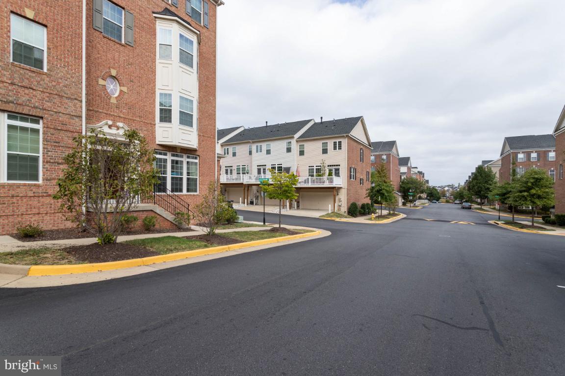 POTOMAC CLUB - Residential Lease