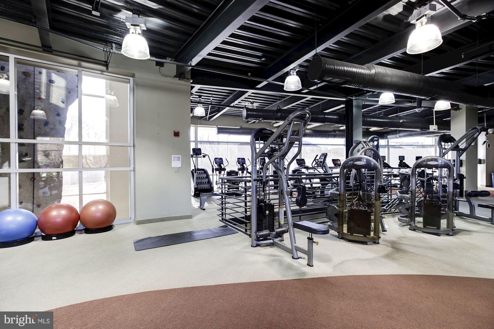 POTOMAC CLUB - Residential Lease