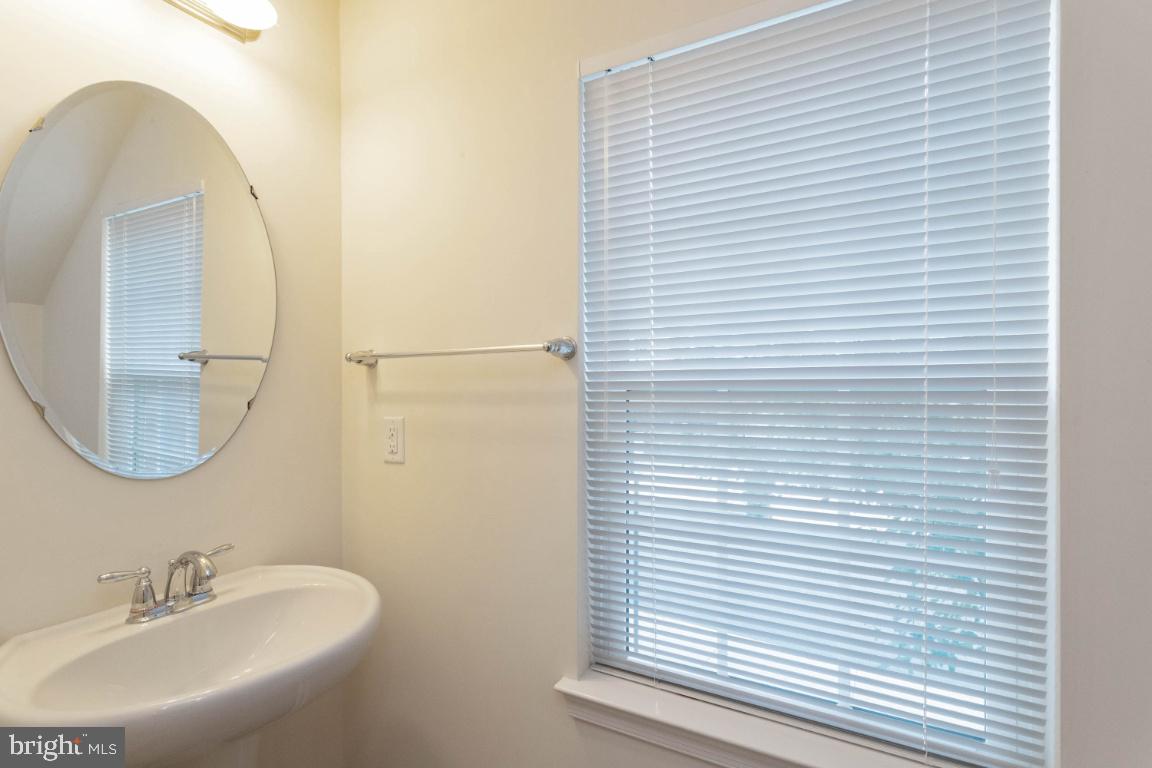 POTOMAC CLUB - Residential Lease