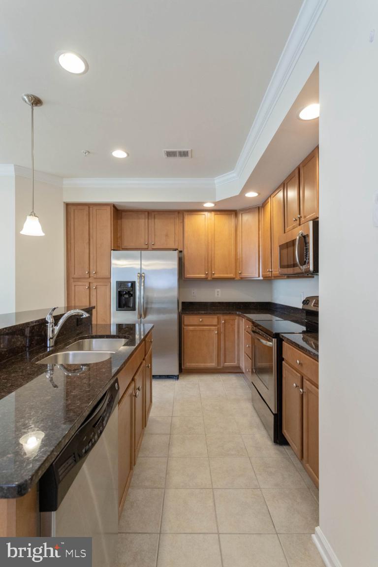 POTOMAC CLUB - Residential Lease