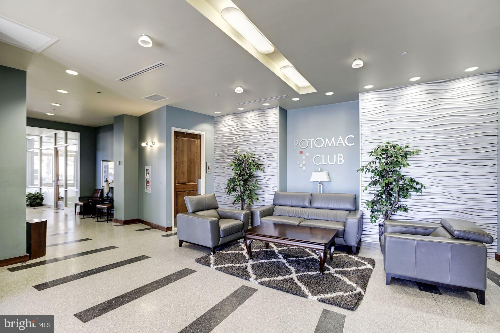 POTOMAC CLUB - Residential Lease