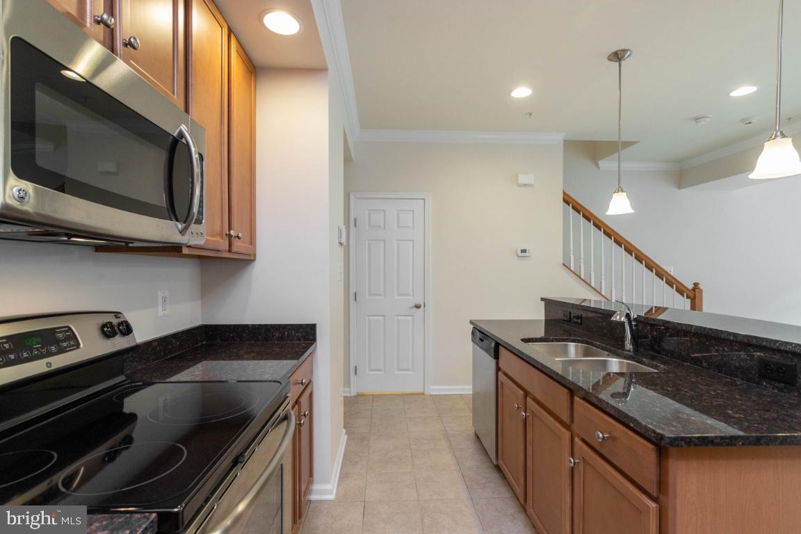 POTOMAC CLUB - Residential Lease