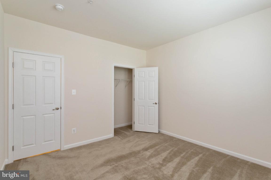 POTOMAC CLUB - Residential Lease