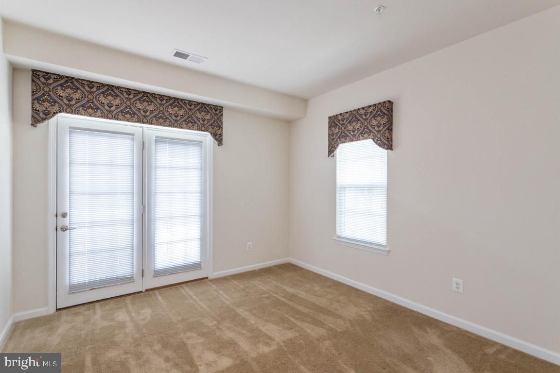 POTOMAC CLUB - Residential Lease