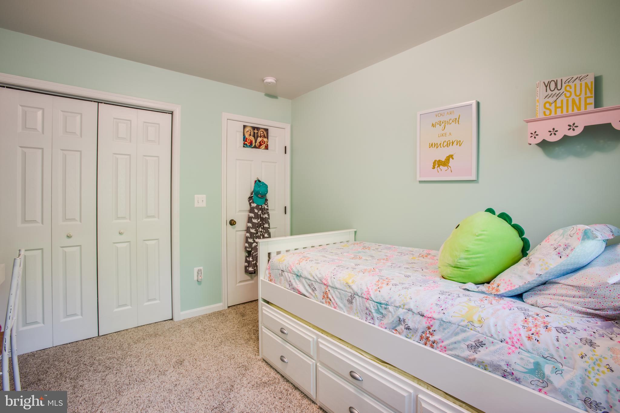 PRESIDENTIAL LAKES - Residential