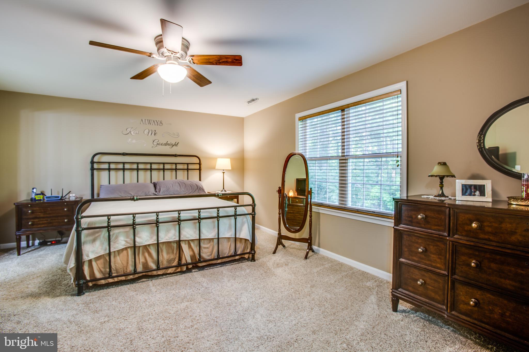 PRESIDENTIAL LAKES - Residential