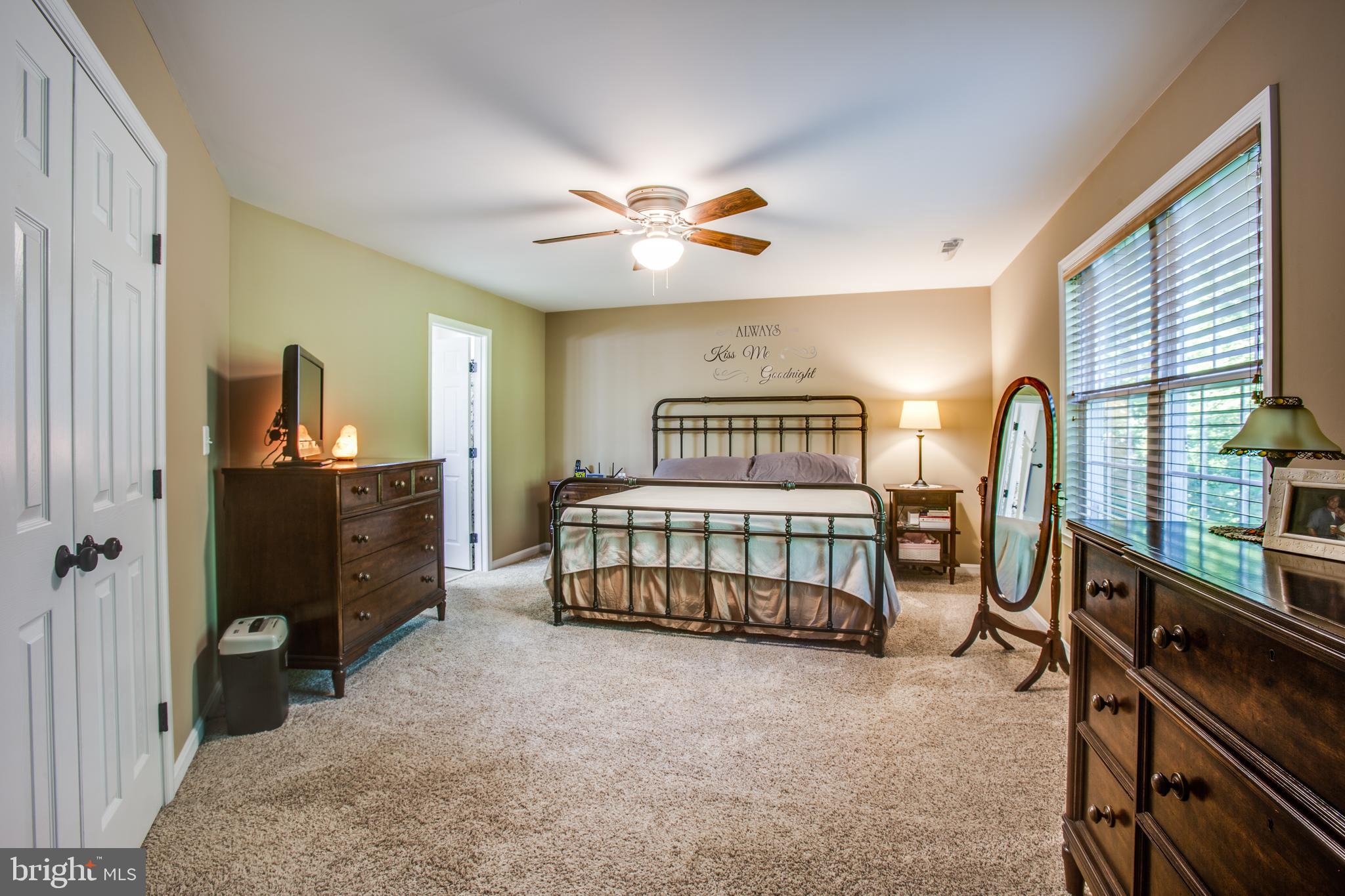 PRESIDENTIAL LAKES - Residential