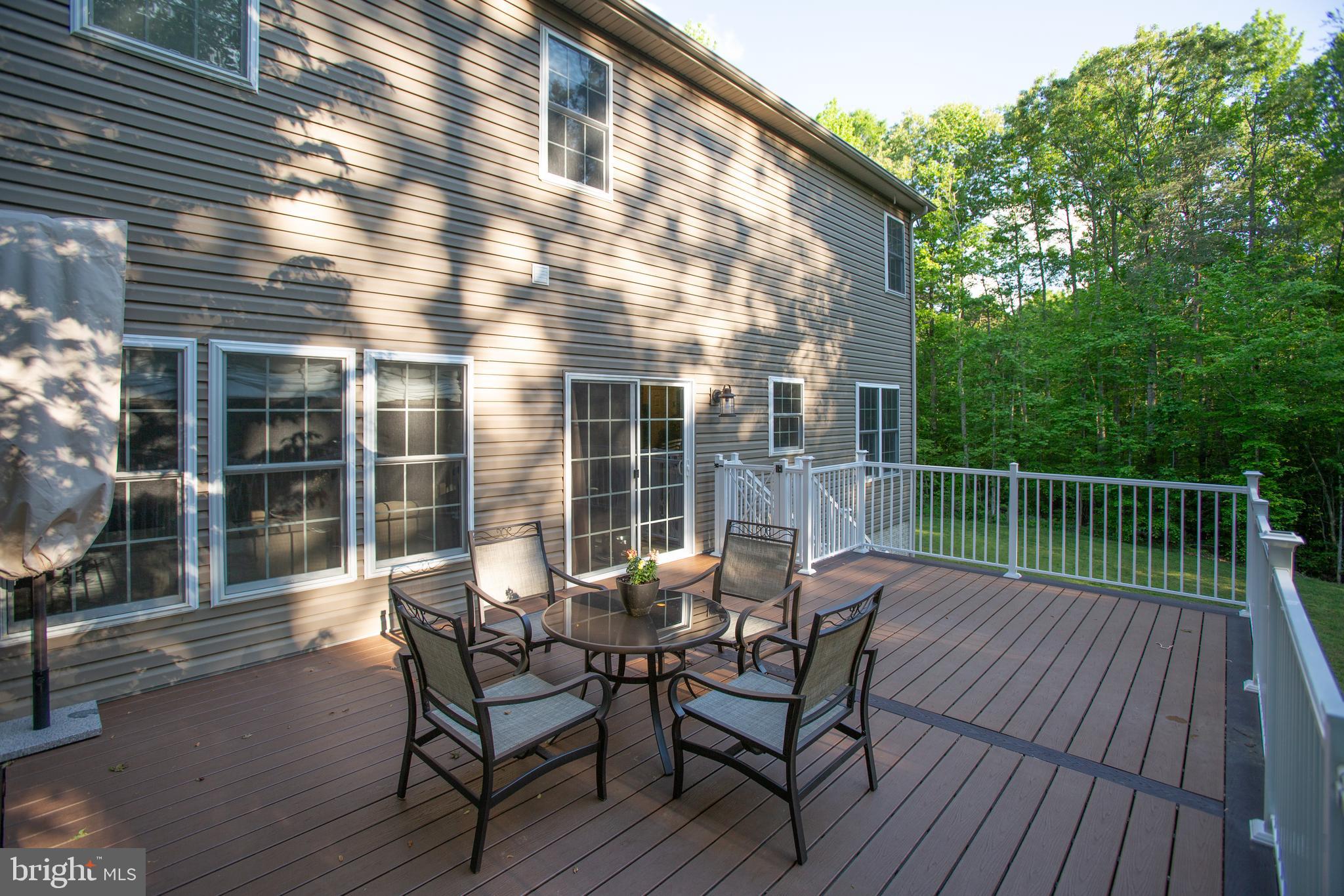 PRESIDENTIAL LAKES - Residential