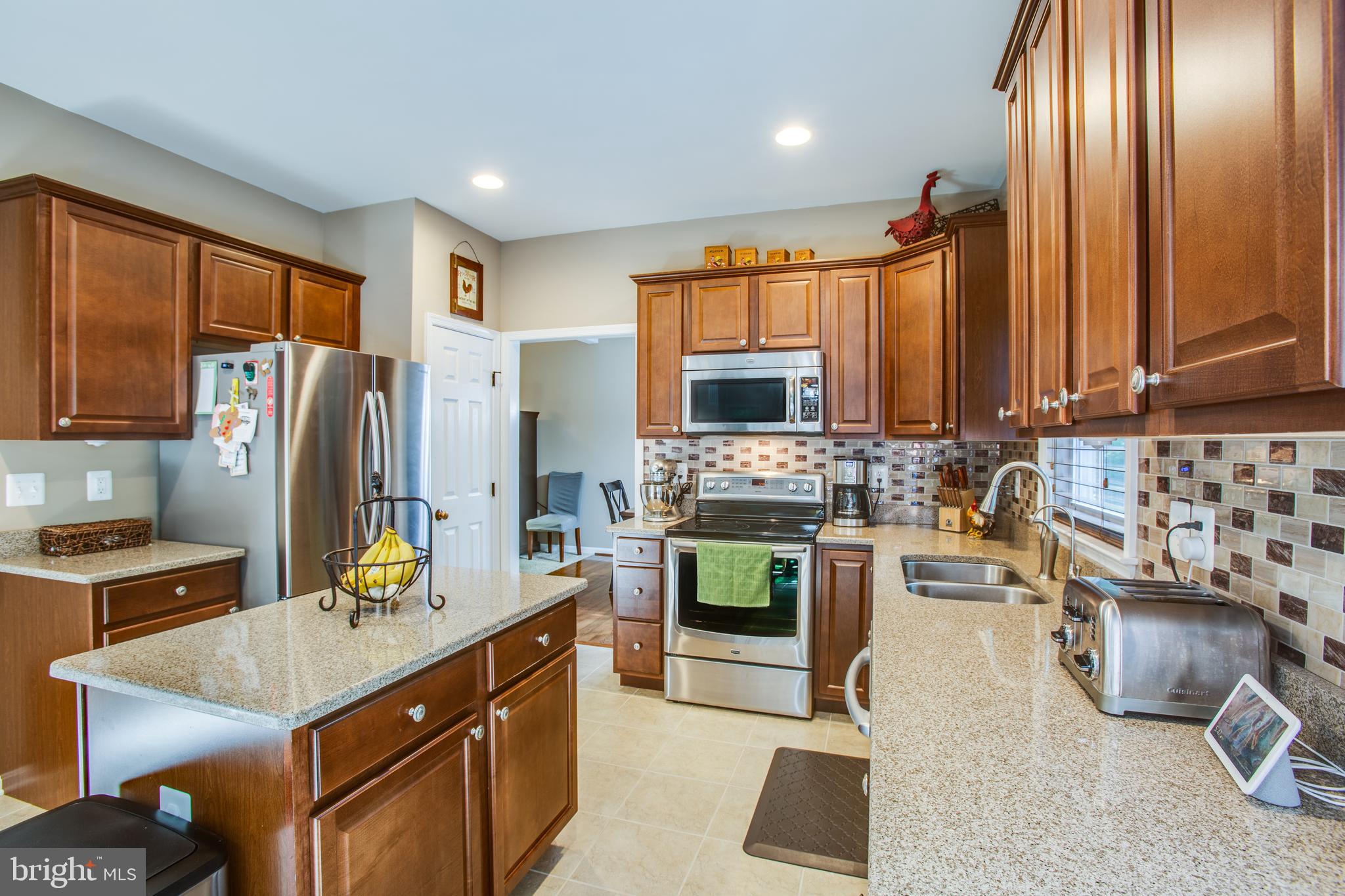 PRESIDENTIAL LAKES - Residential