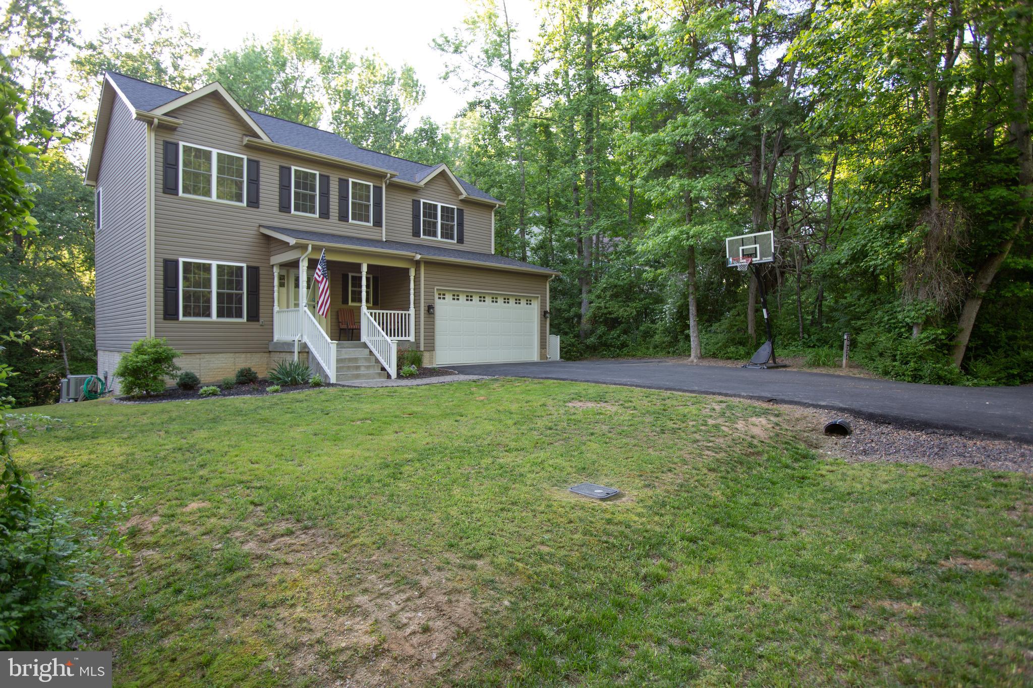 PRESIDENTIAL LAKES - Residential