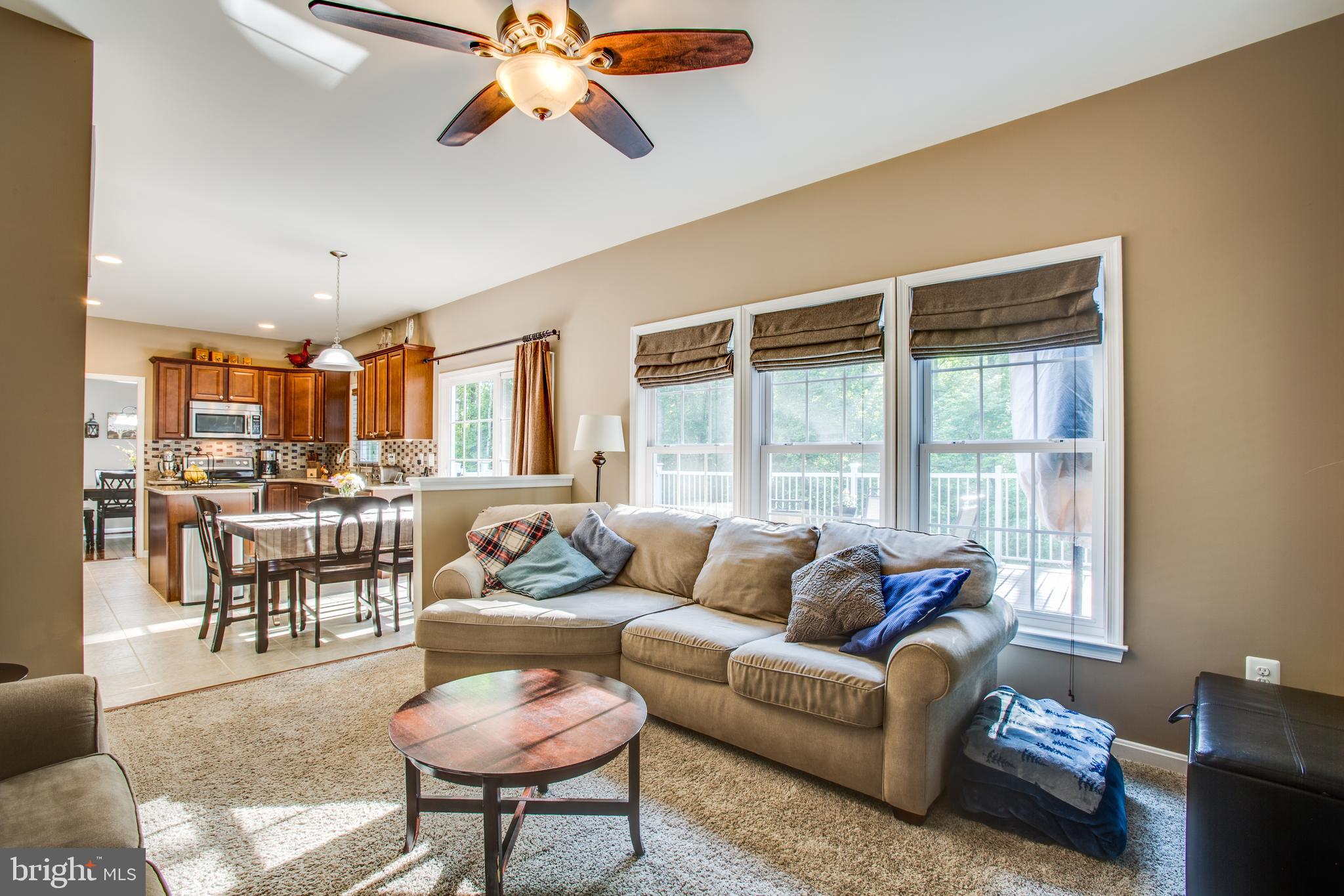 PRESIDENTIAL LAKES - Residential