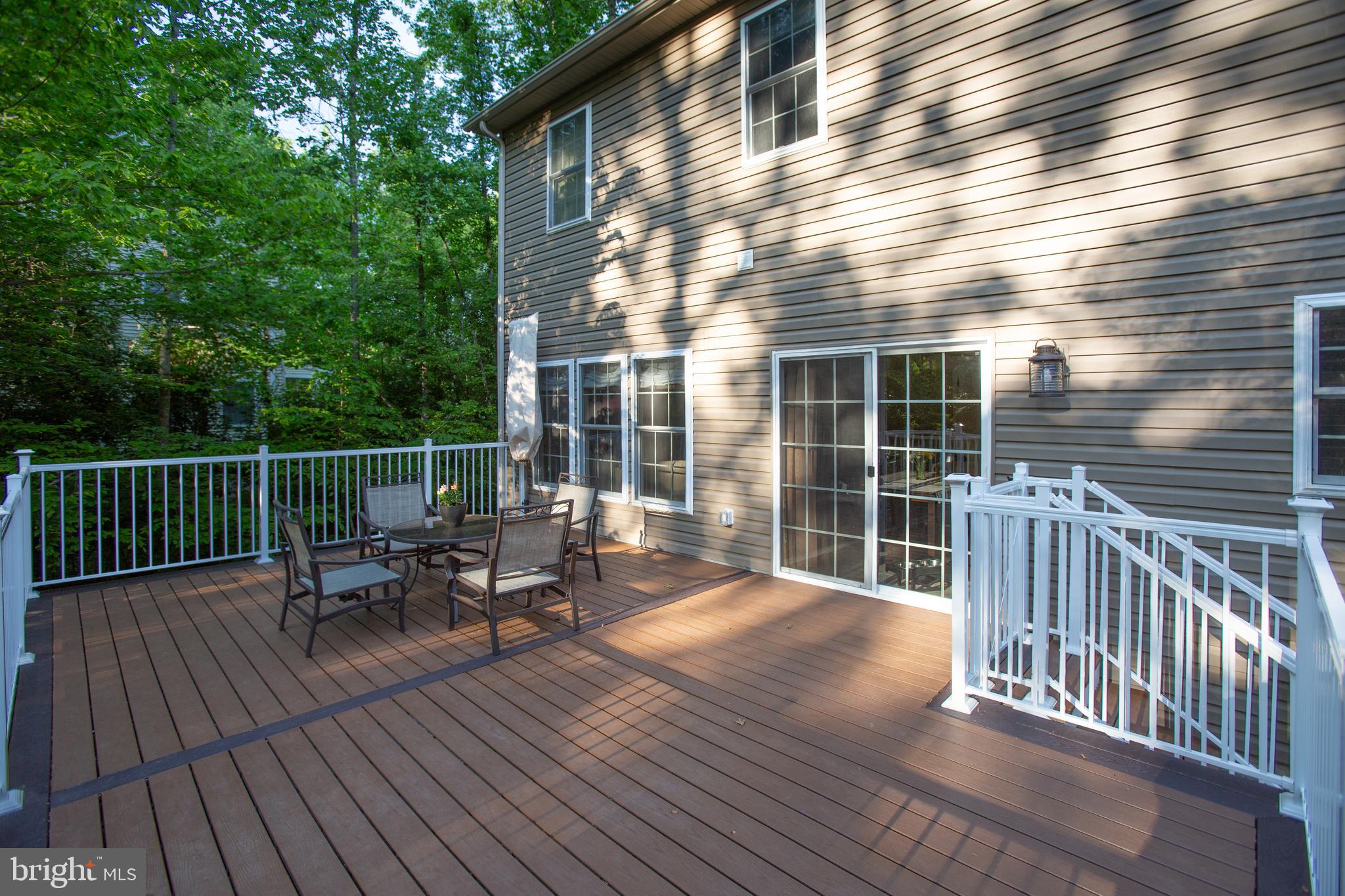 PRESIDENTIAL LAKES - Residential