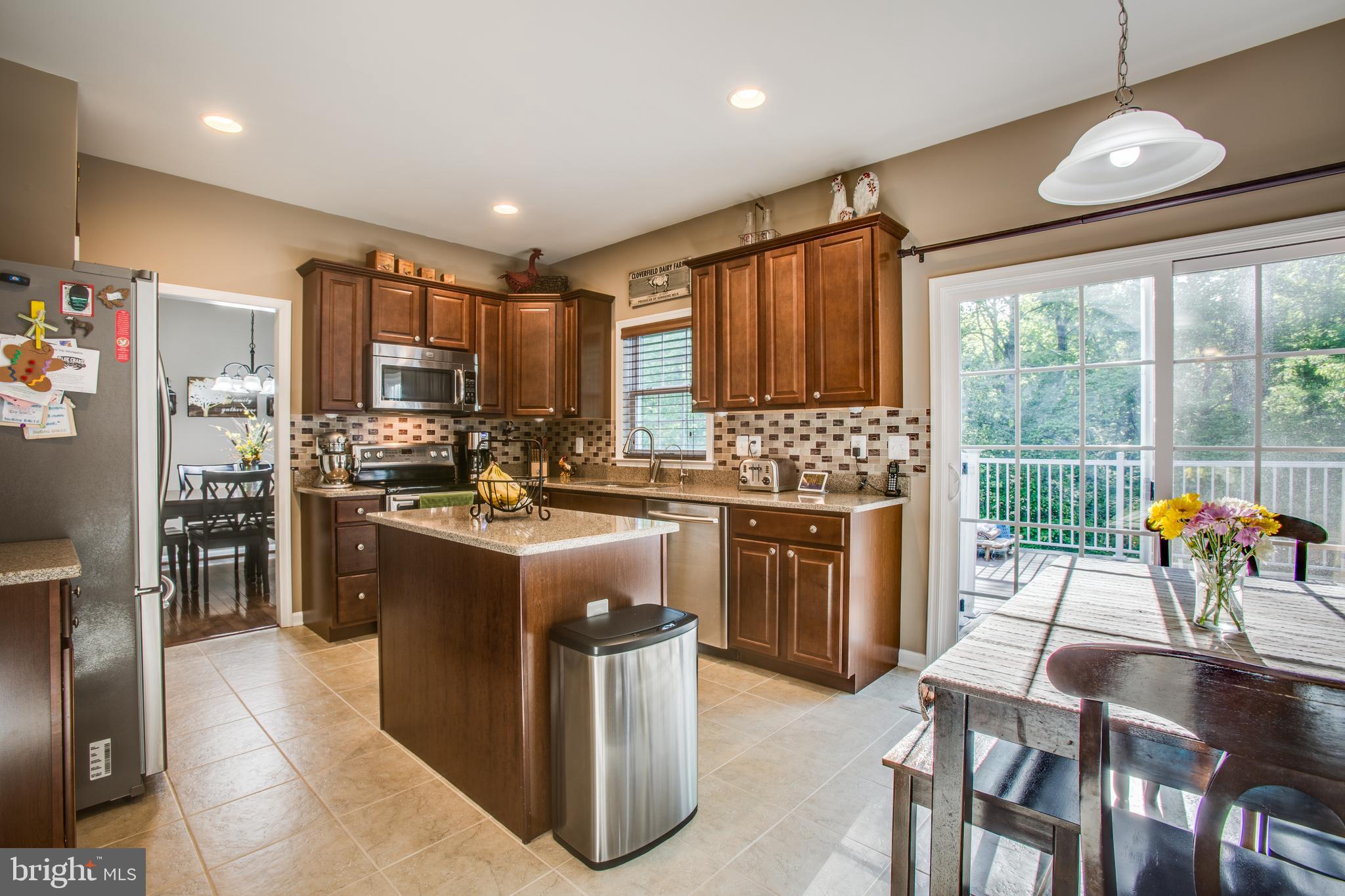 PRESIDENTIAL LAKES - Residential