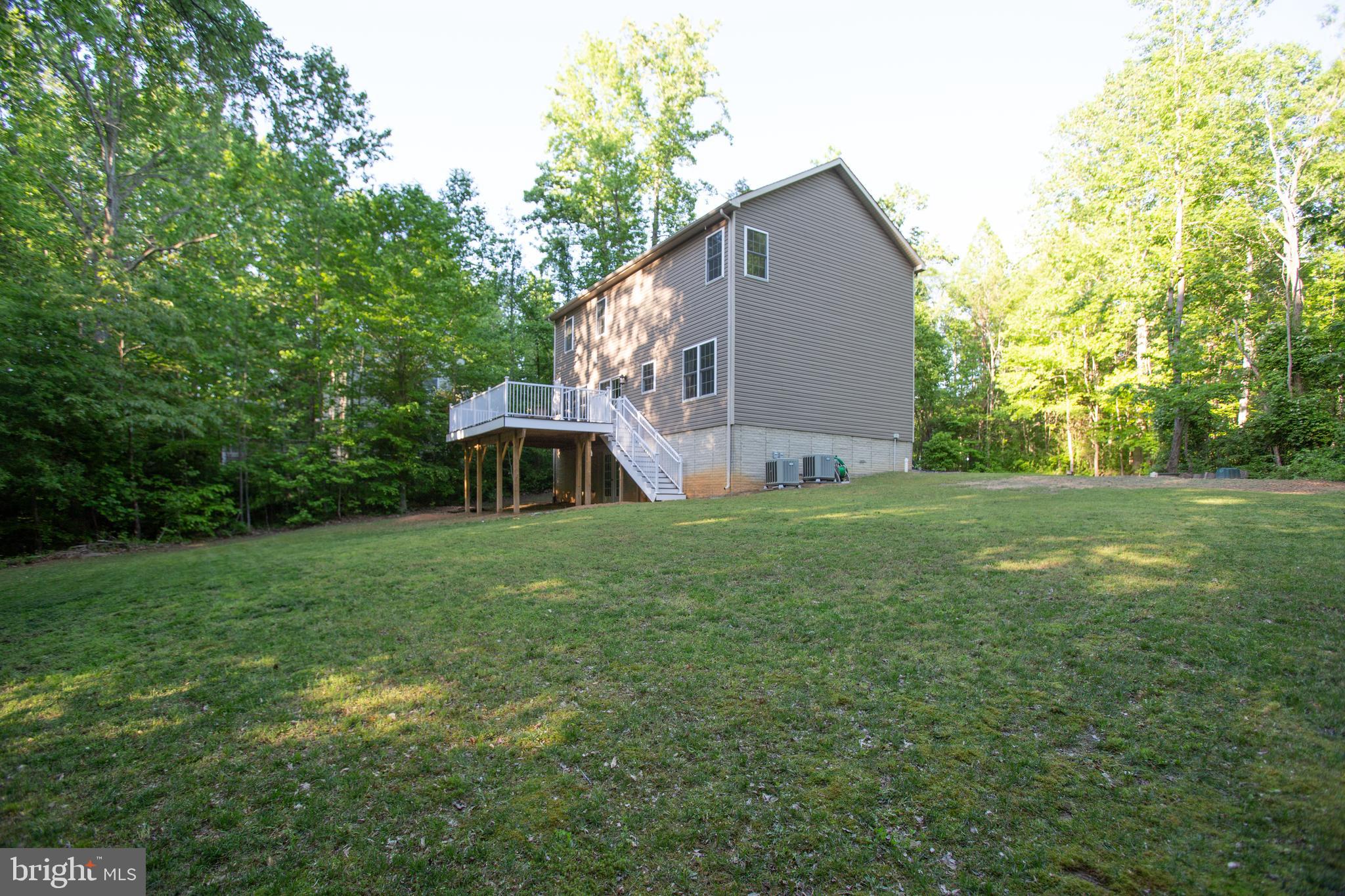 PRESIDENTIAL LAKES - Residential