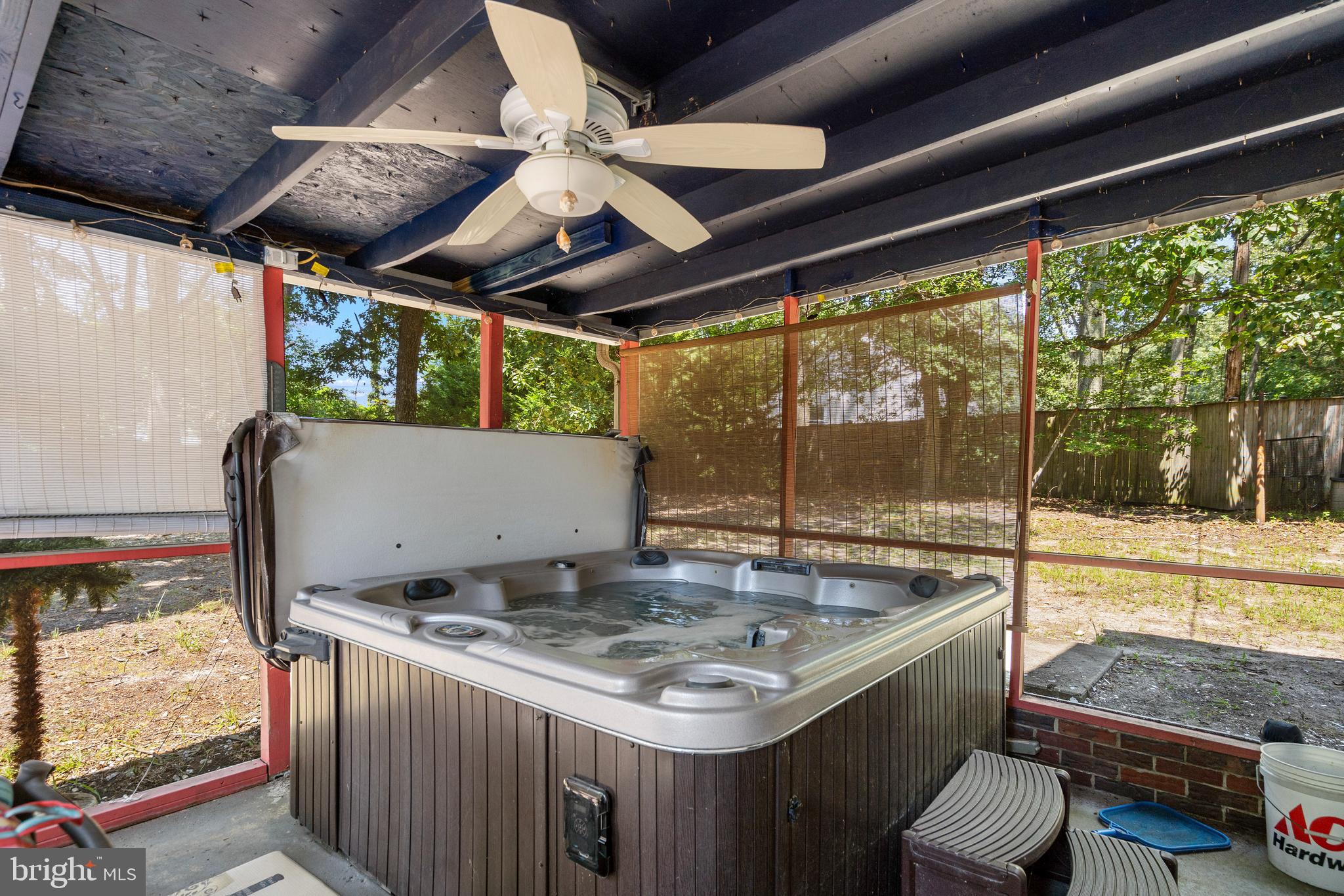 LONG POINT ON THE MAGOTHY - Residential