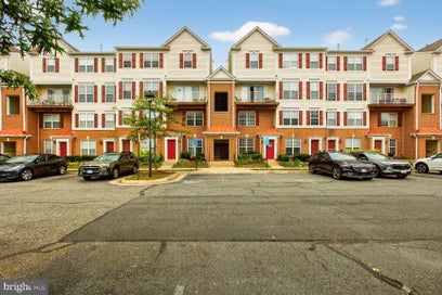 2492 QUICK STREET 103 HERNDON VA 20171