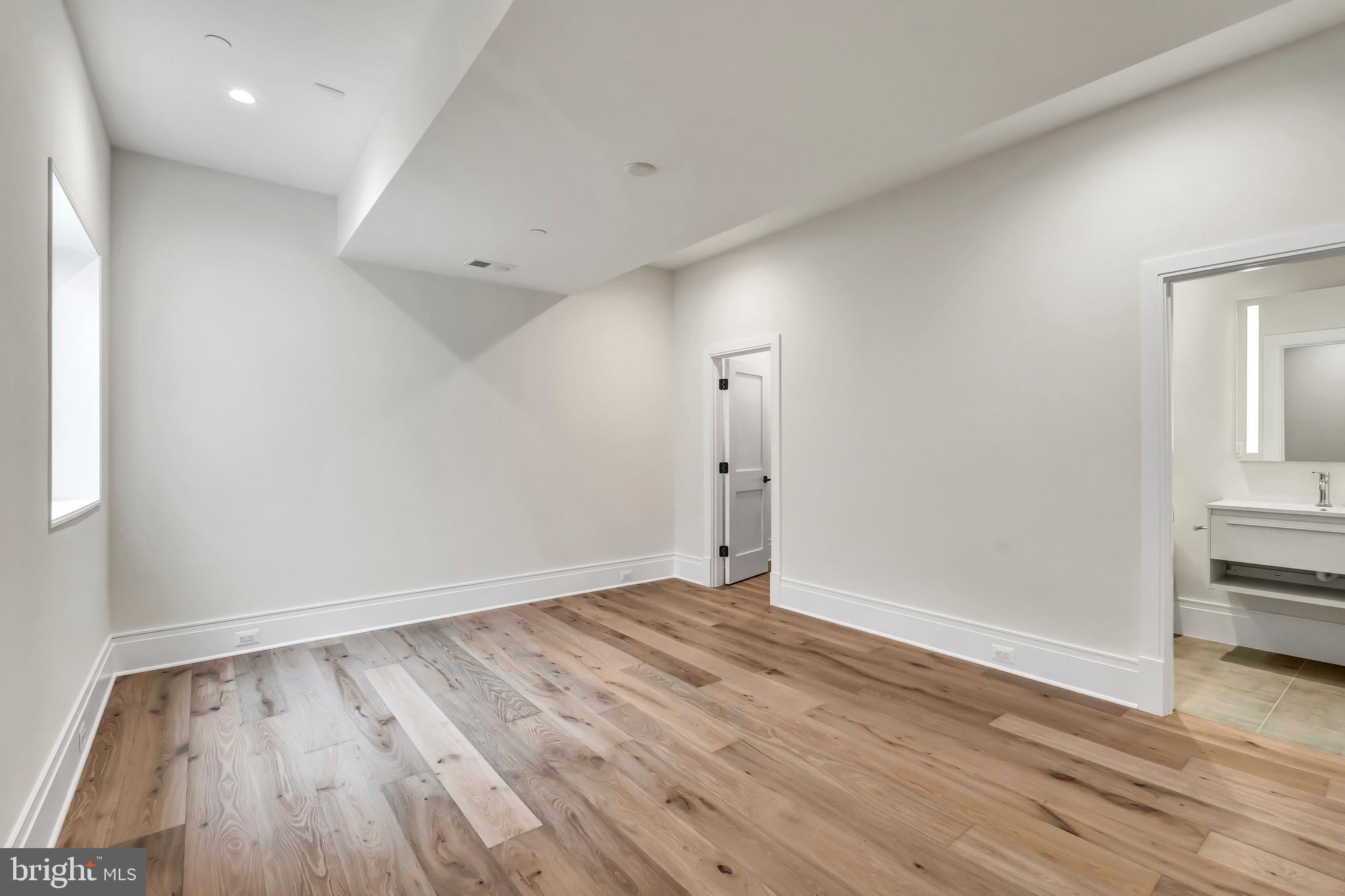 EDGEMOOR - Residential