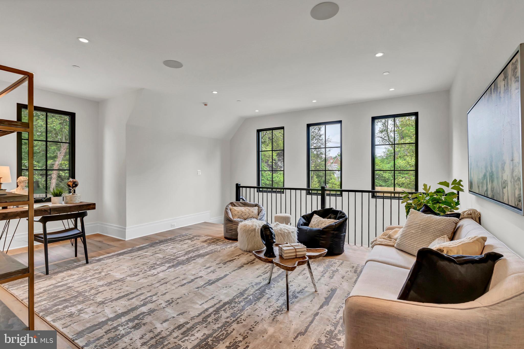 EDGEMOOR - Residential