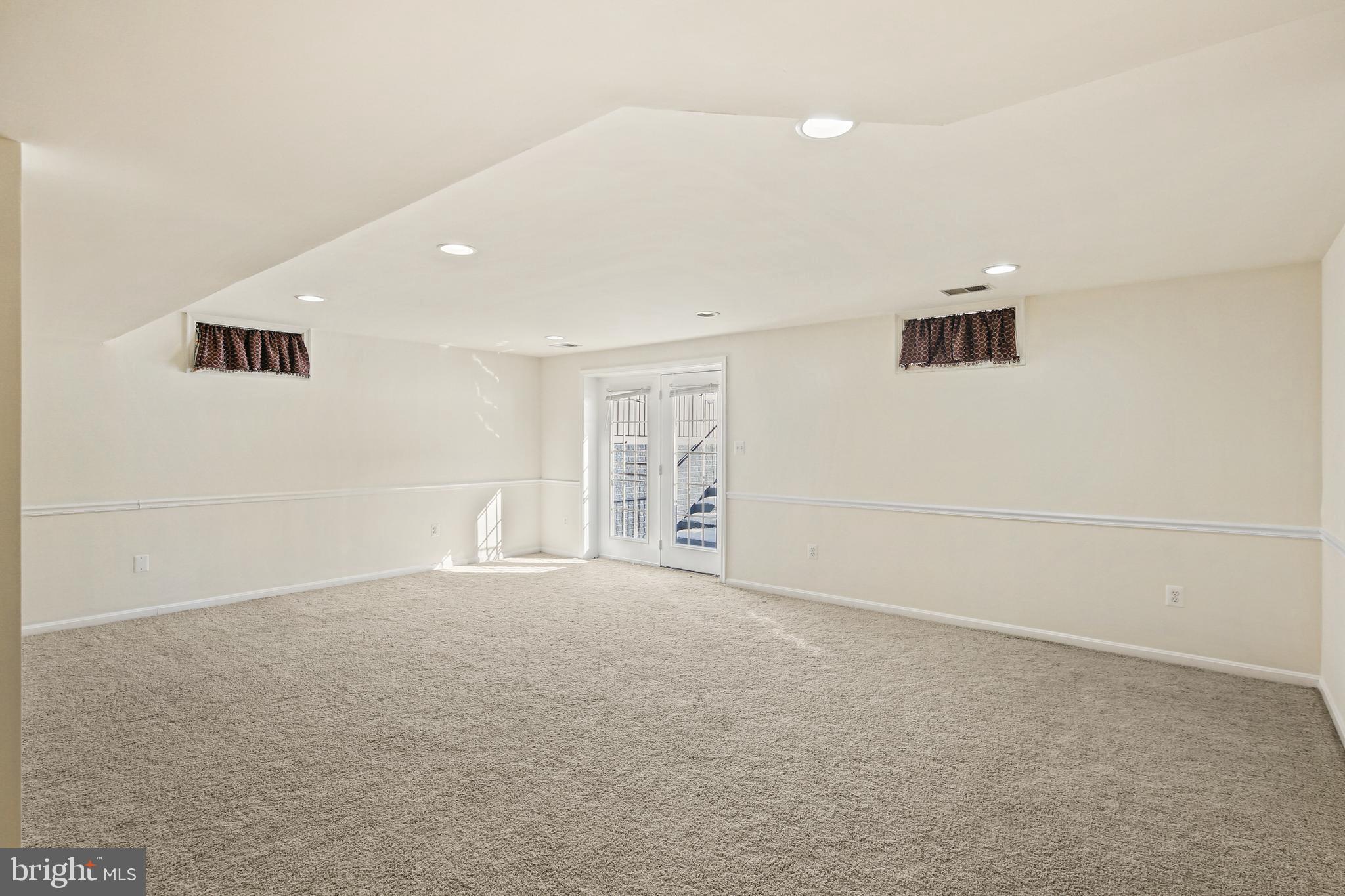 ROLLING OAKS II - Residential