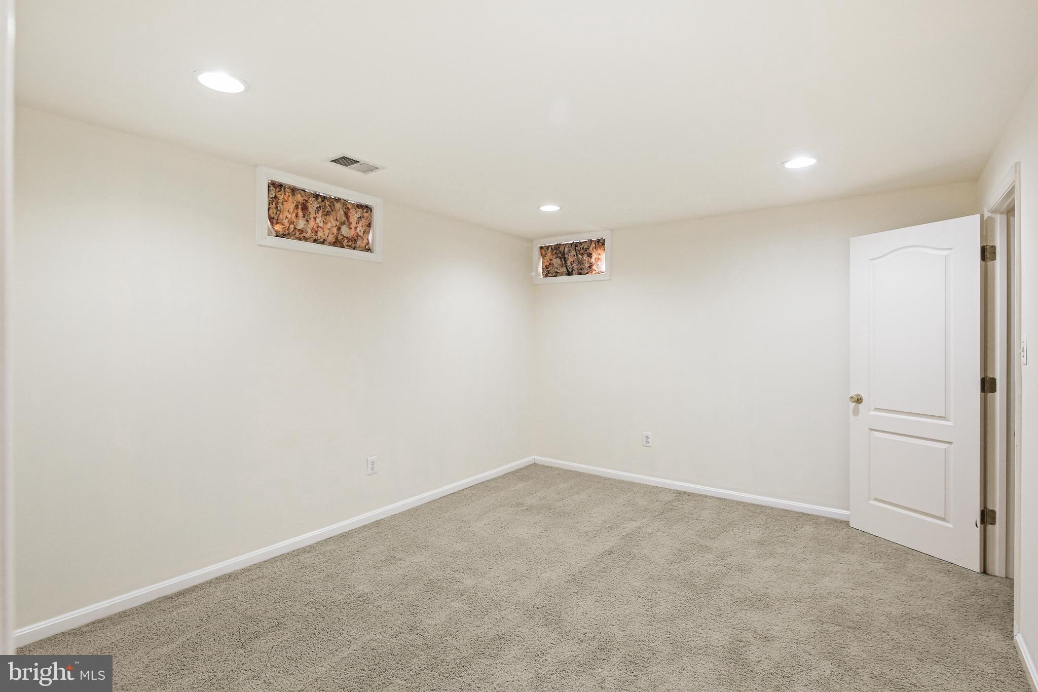 ROLLING OAKS II - Residential